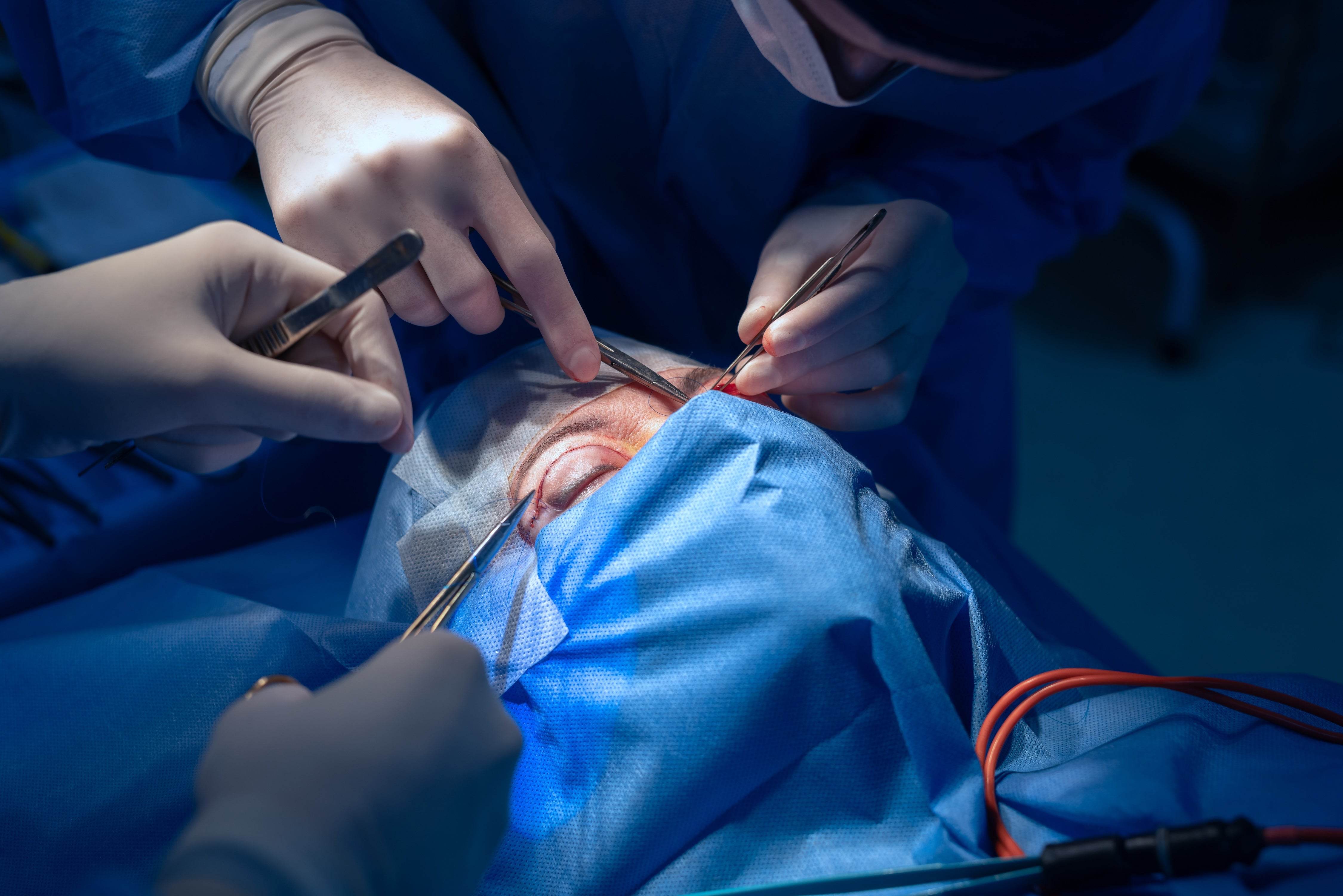 AdobeStock_708375167 - Dr. Babak Maleki